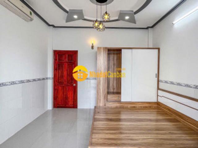Nhà mặt phố bán