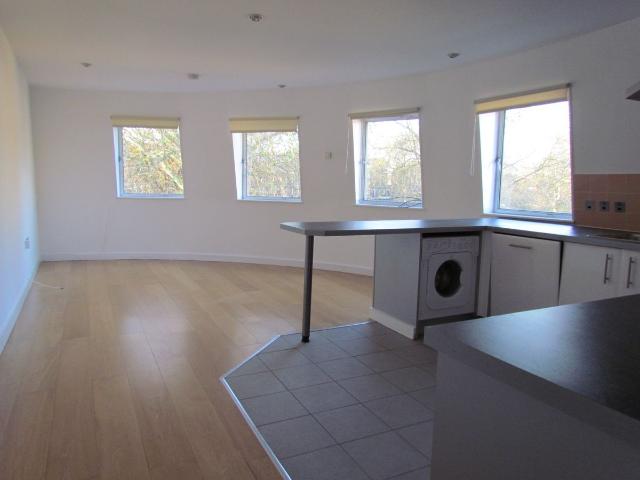 Apartment for rent in Highbury, Greater London
