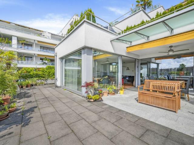 Terrassenwohnung kaufen in Baar, Zug