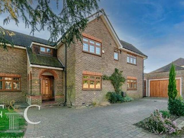 House for sale in Broxbourne, Hertfordshire