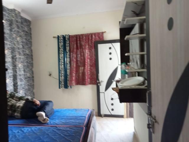 Property for rent in Deri