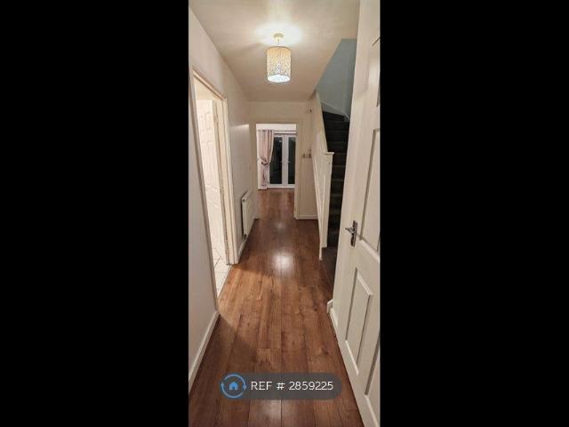 House for rent in Corby Village, Corby