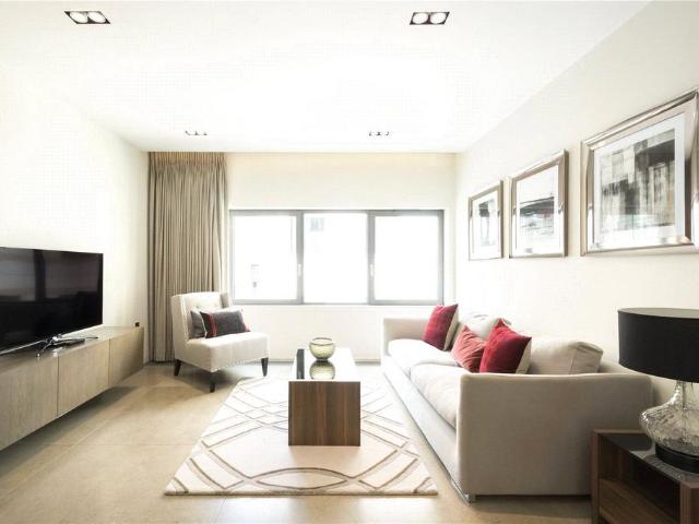 House for rent in St. James's, Mayfair