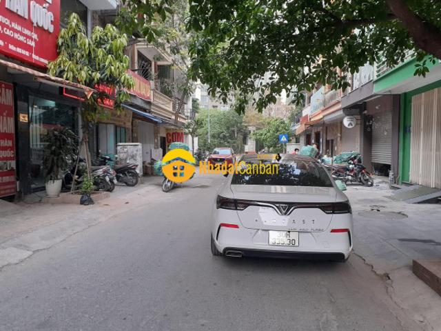 Nhà mặt phố bán