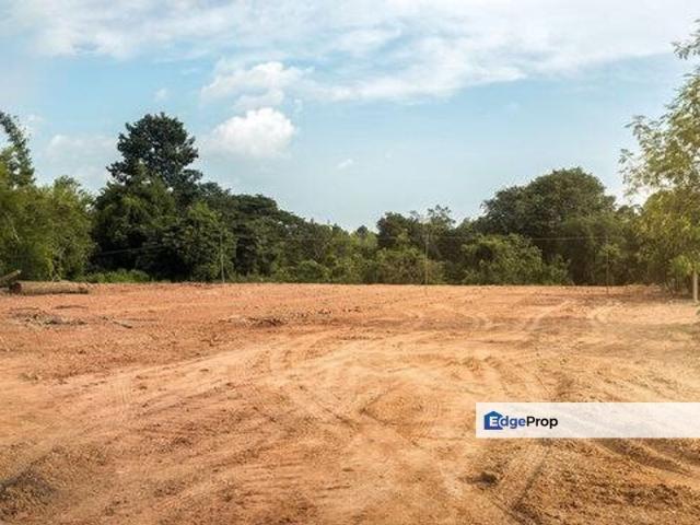 Warehouse for sale in Malaka