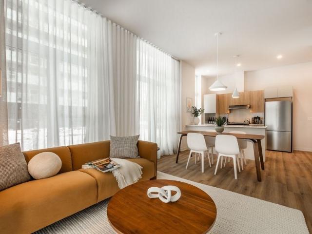 Apartment for rent in Les Moulins, Quebec