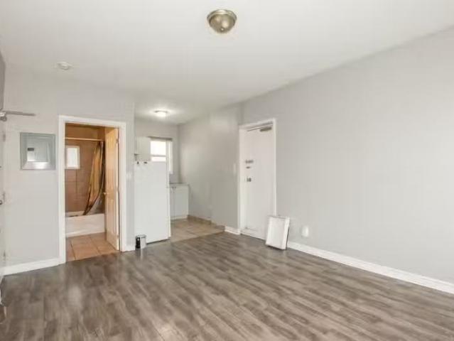 Condo for rent in Ancaster, Ontario