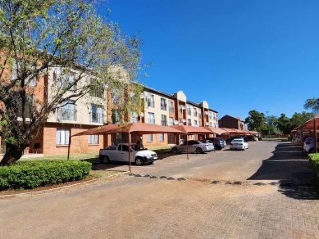 Apartment for rent in Karenpark, Akasia