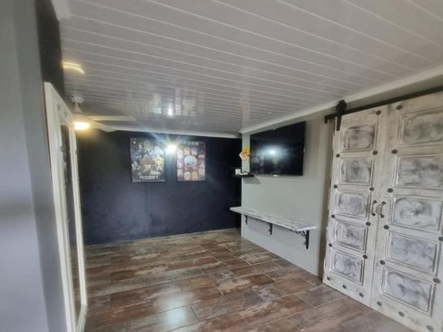 Property for rent in Cape Town, Western Cape