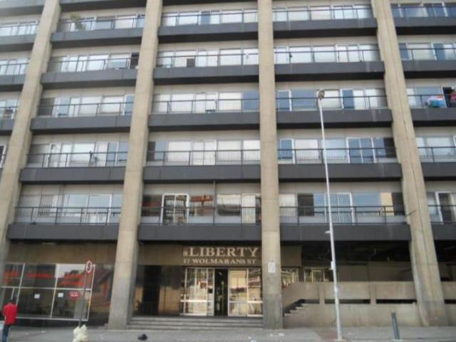 Apartment for rent in Braamfontein, Johannesburg