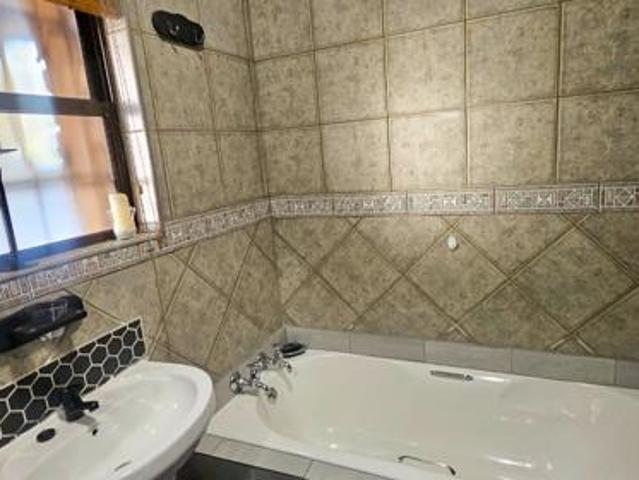 Property for rent in Waterkloof, Gauteng
