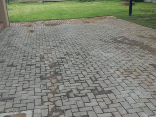 Apartment for rent in Waterkloof, Gauteng