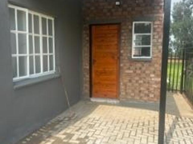 Apartment for rent in Vosloorus, Gauteng
