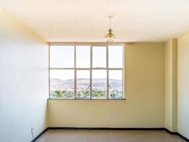 Apartment for rent in Waterkloof, Gauteng