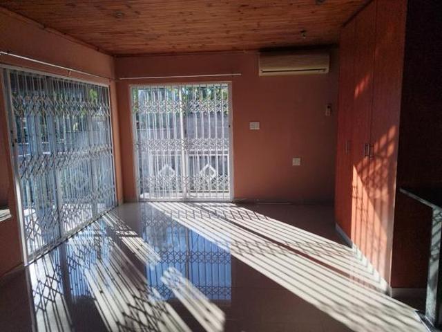 Property for rent in Seaview, Kwazulu-natal
