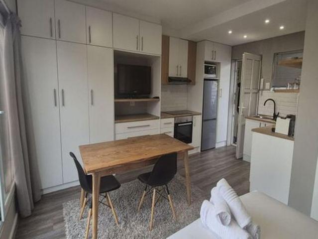 Apartment for rent in Cape Town Ward 115, Cape Town