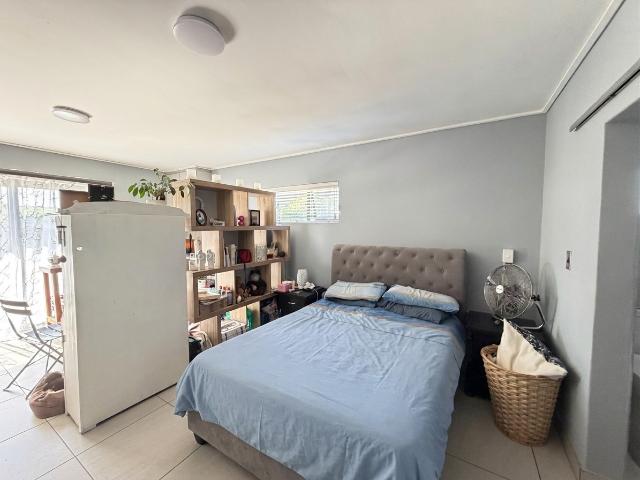 Apartment for rent in Goodwood, City of Cape Town