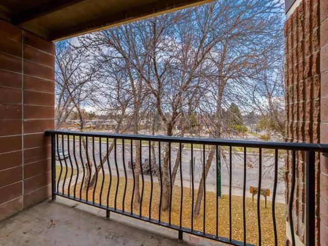 Apartment for rent in Redwood, Lethbridge