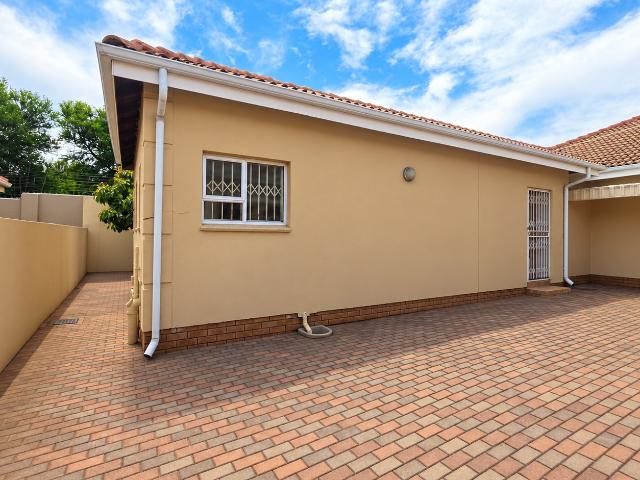 Apartment for rent in Tshwane Ward 57, Centurion