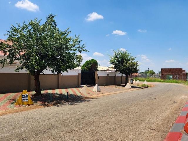 Apartment for rent in Tlhabane, North West