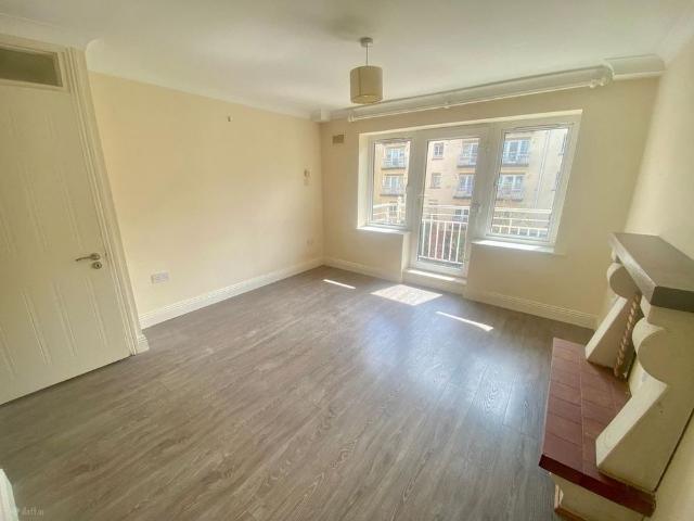 Apartment to rent in Bluebell, North Tipperary