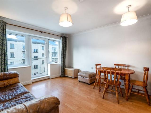 Apartment to rent in Bluebell, North Tipperary