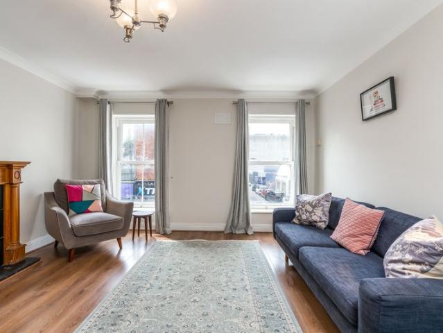 Apartment to rent in Bluebell, North Tipperary