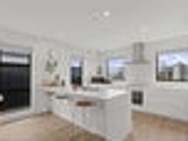 House for sale in Chaslands, Canterbury