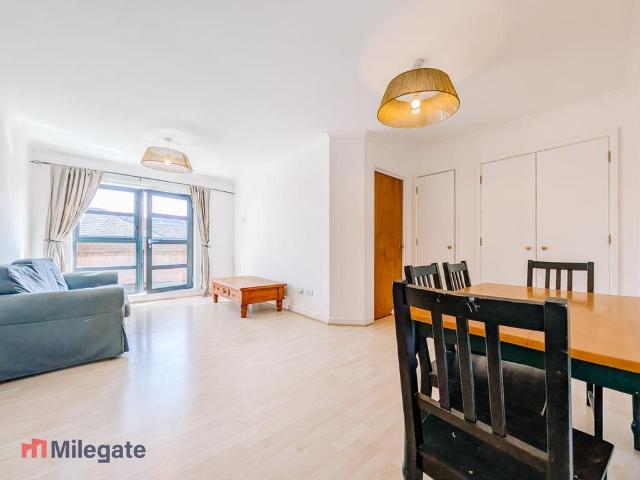 Apartment for rent in St. George in the East, Greater London