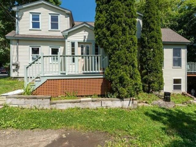 House for sale in Bowdoinham, Maine
