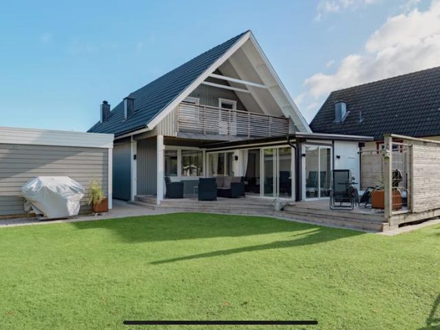 Hus hyra i Uddevalla, Västra Götaland