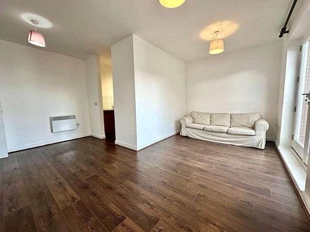 Apartment for rent in St. Mildred's, The Bridge