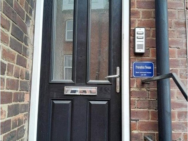 House for rent in Oakwood, West Yorkshire