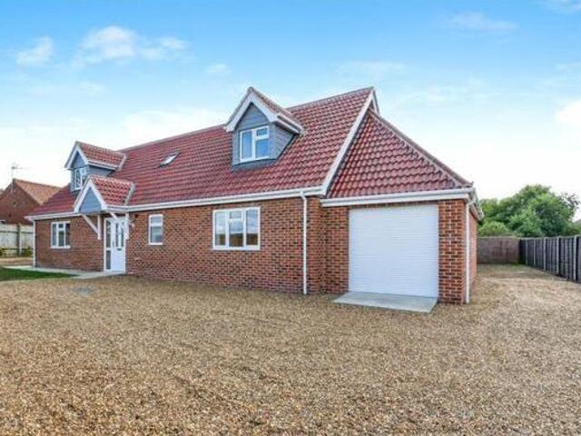 House for sale in East Bank, Norfolk