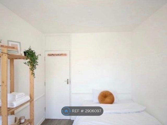 House for rent in Vauxhall, Greater London