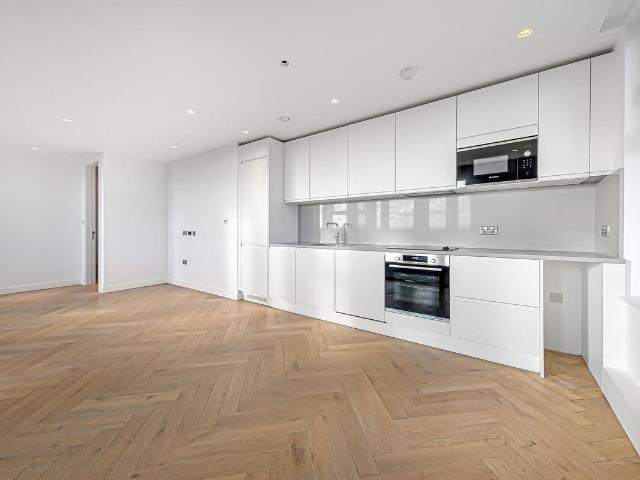 House for rent in Dudden Hill, Greater London