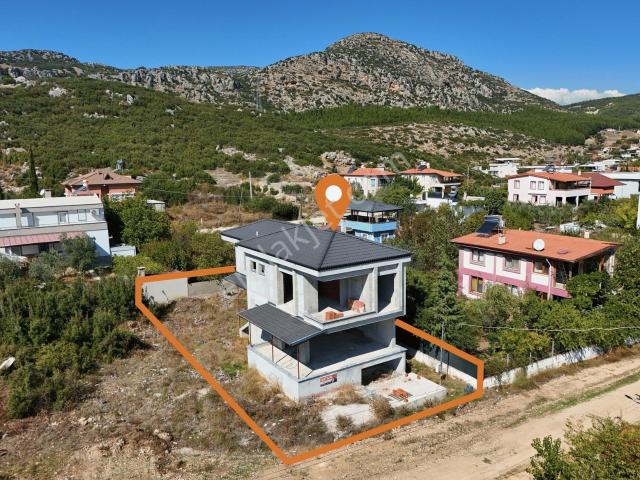 Bademağacı, Döşemealtı içerisinde satılık Villa
