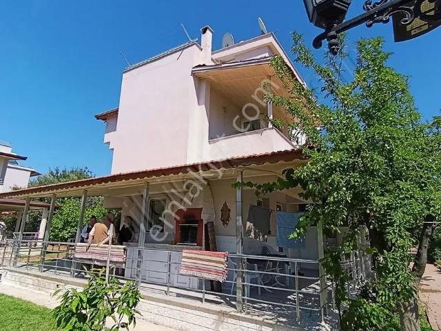 Dikili, İzmir içerisinde satılık Villa