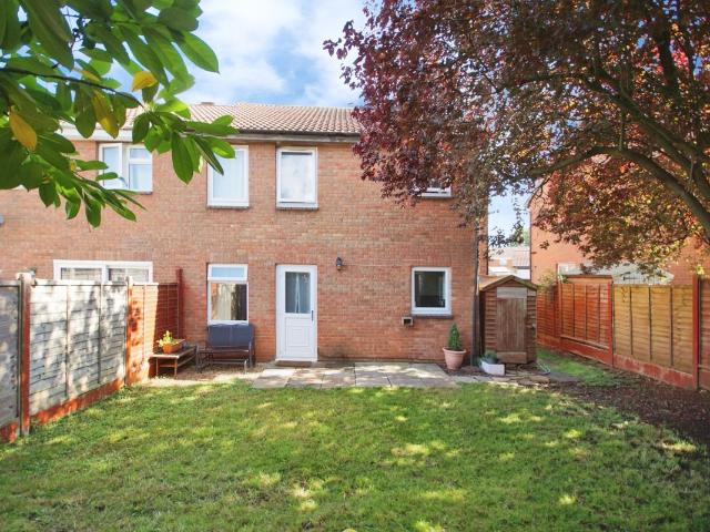 Studio for rent in Yate Rocks, Yate
