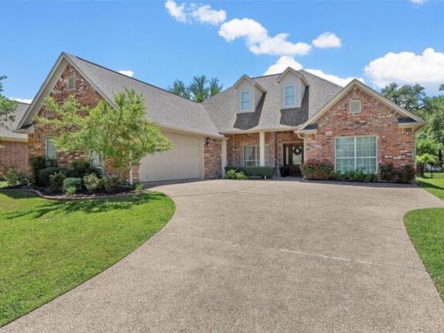 House for sale in Woodway, Texas
