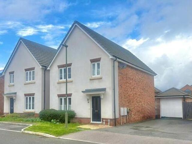 House for sale in Fole, Surrey