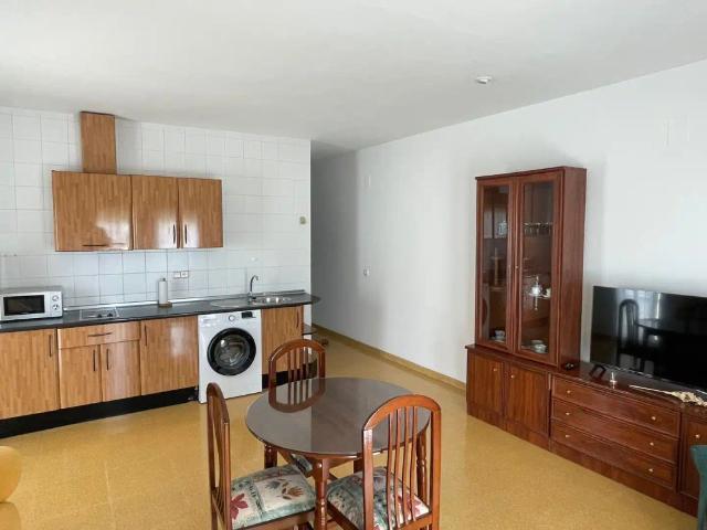 Apartamento en alquiler en Barrio Poetas de la Hispanidad, Baeza