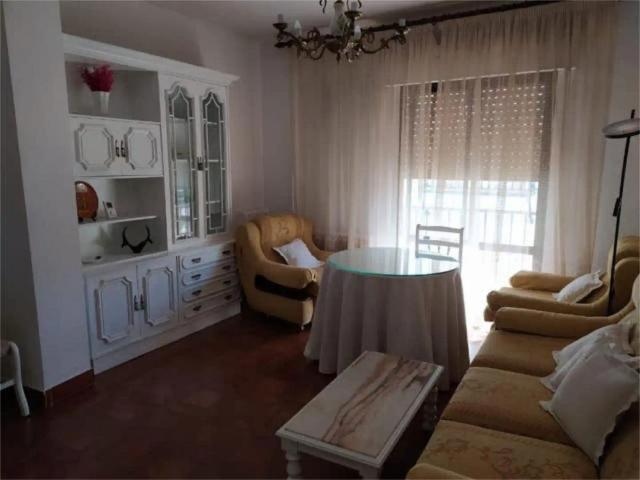 Apartamento en alquiler en Baeza, Andalucía