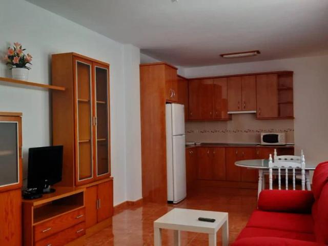 Apartamento en alquiler en Barrio Poetas de la Hispanidad, Baeza