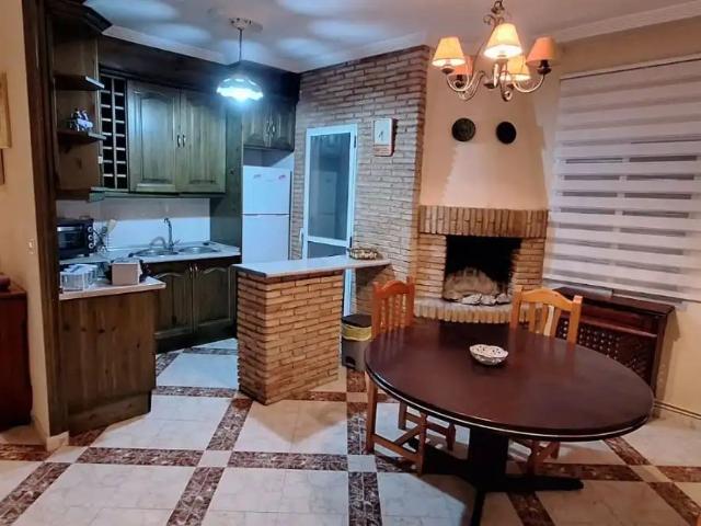 Apartamento en alquiler en Baeza, Andalucía