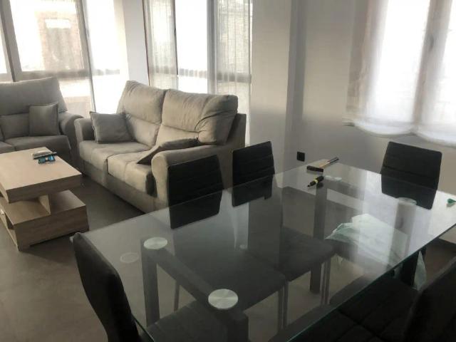 Apartamento en alquiler en Baeza, Andalucía
