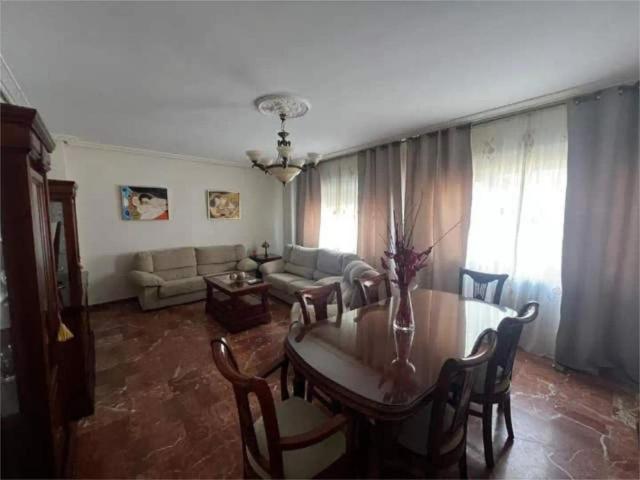 Apartamento en alquiler en Baeza, Andalucía