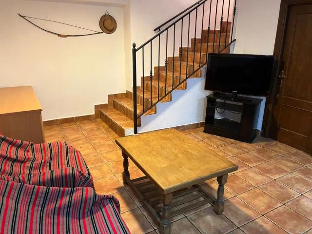 Apartamento en alquiler en Baeza, Andalucía