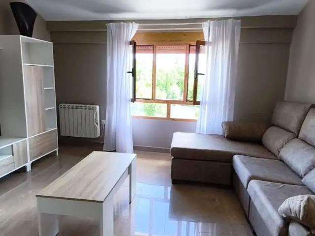 Apartamento en alquiler en Baeza, Andalucía