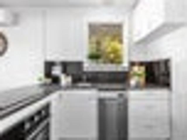 Apartment for sale in Days Bay, Wellington
